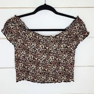 KENDALL & KYLIE large brown & black cheetah print crop top